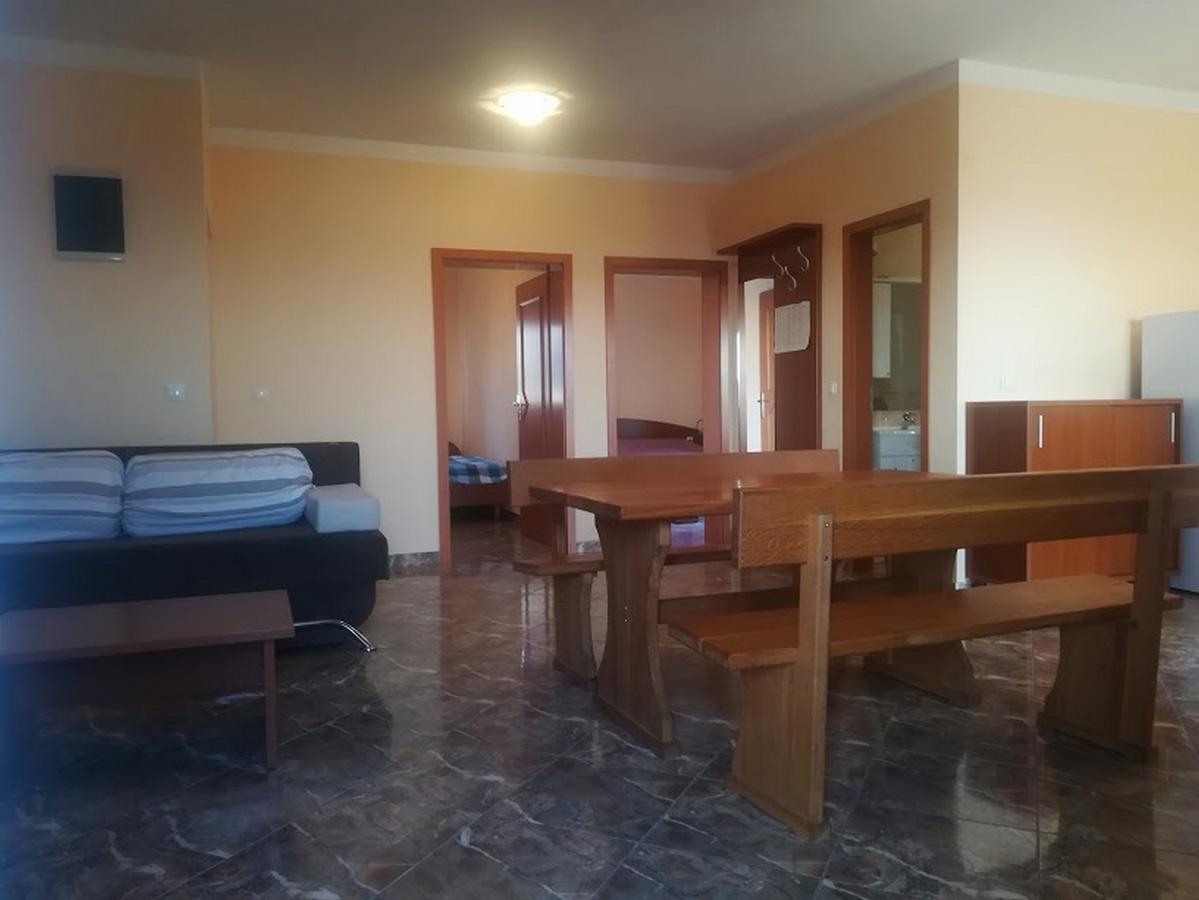 Apartments Barisic Hrvatskih Zrtava 404 Seget Vranjica Trogir Exterior photo