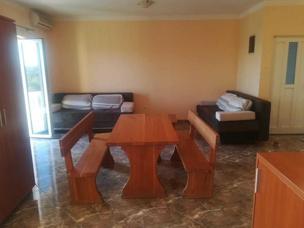 Apartments Barisic Hrvatskih Zrtava 404 Seget Vranjica Trogir Exterior photo