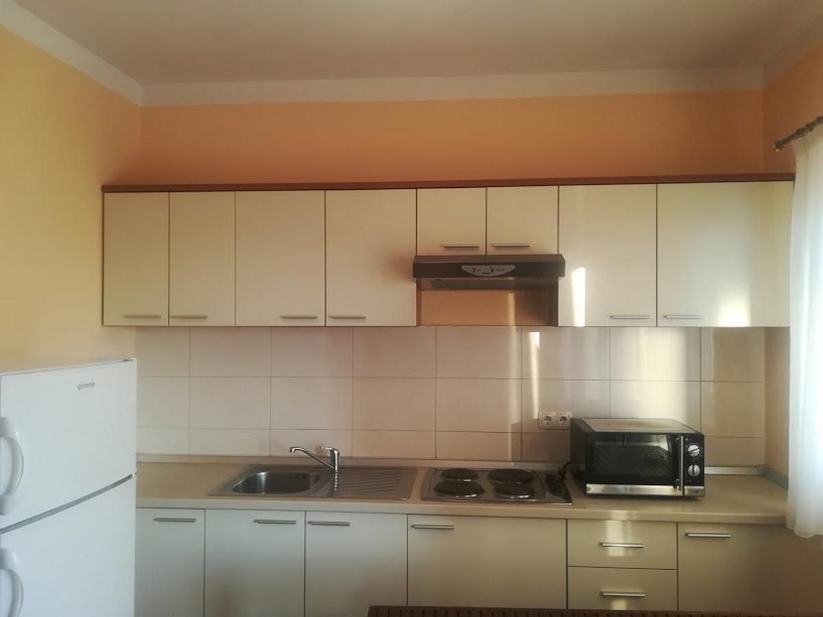 Apartments Barisic Hrvatskih Zrtava 404 Seget Vranjica Trogir Exterior photo