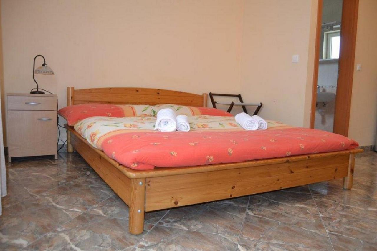 Apartments Barisic Hrvatskih Zrtava 404 Seget Vranjica Trogir Exterior photo