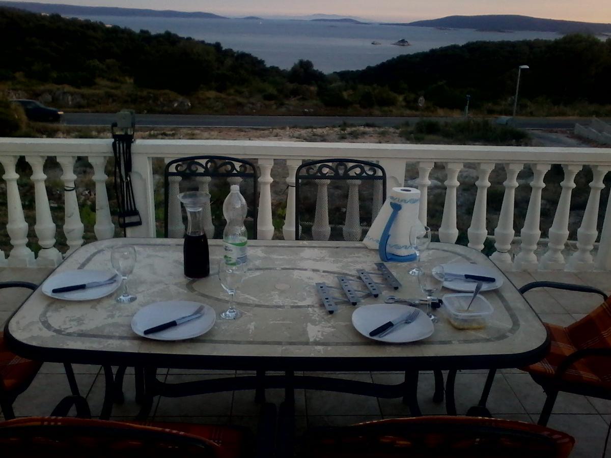 Apartments Barisic Hrvatskih Zrtava 404 Seget Vranjica Trogir Exterior photo